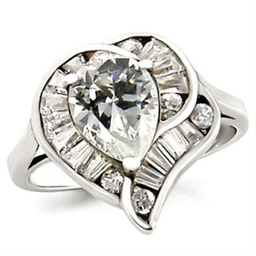 JCE529 High-Polished 925 Sterling Silver Ring with AAA Grade CZ  in Clear
